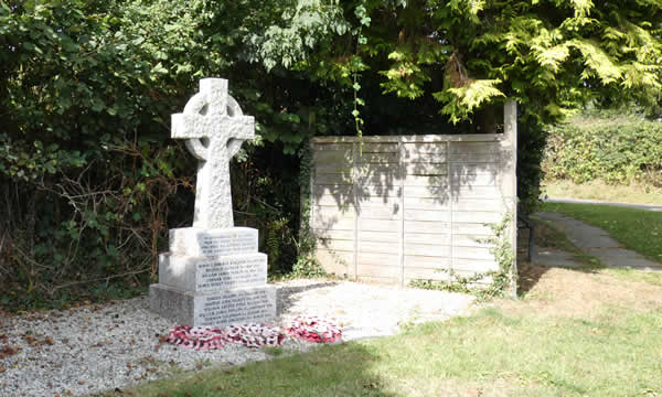 War Memorial in Whitstone